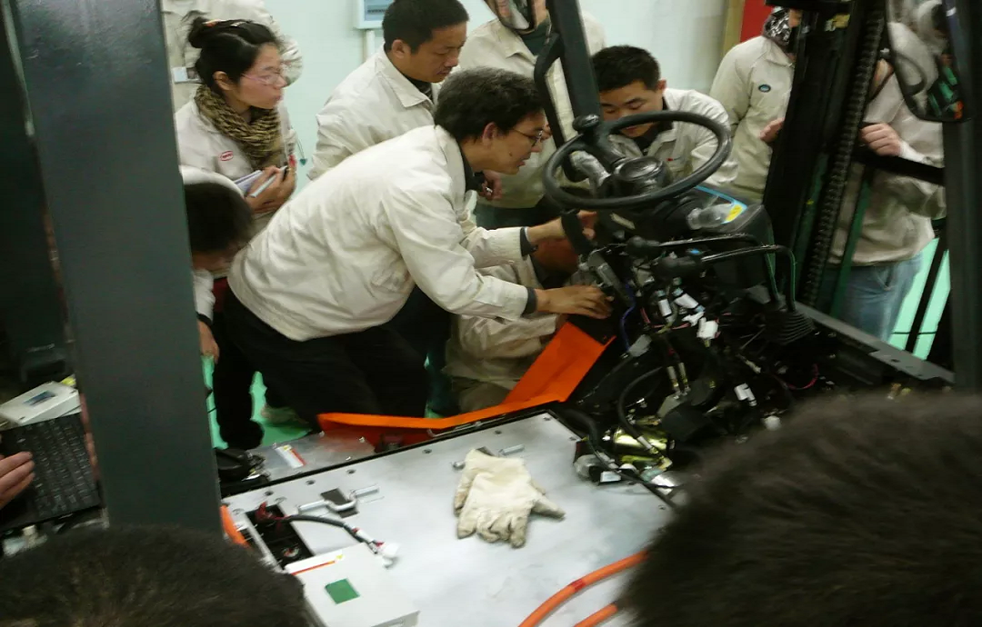 比亚迪叉车